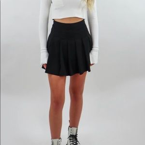 Essential Black Tennis Skirt